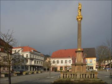 Náměstí v Hronově